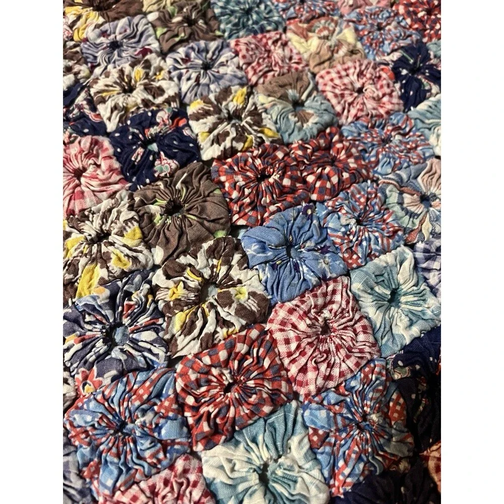 Vintage Yo Yo Yoyo Quilt 80x90 Feedsack Fabrics Handmade 1930’s Cottage Core